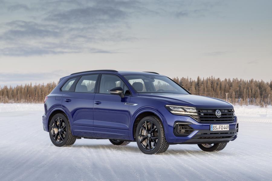  Volkswagen Touareg R 2020 года  (WW) (фото 4 из 61)